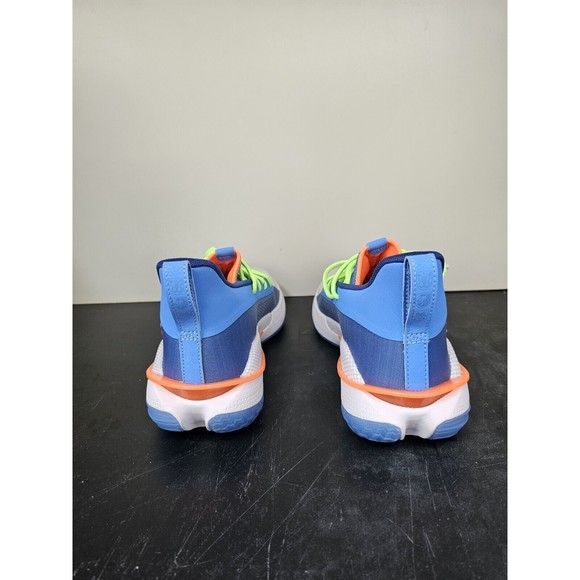 Athletic_Shoes
